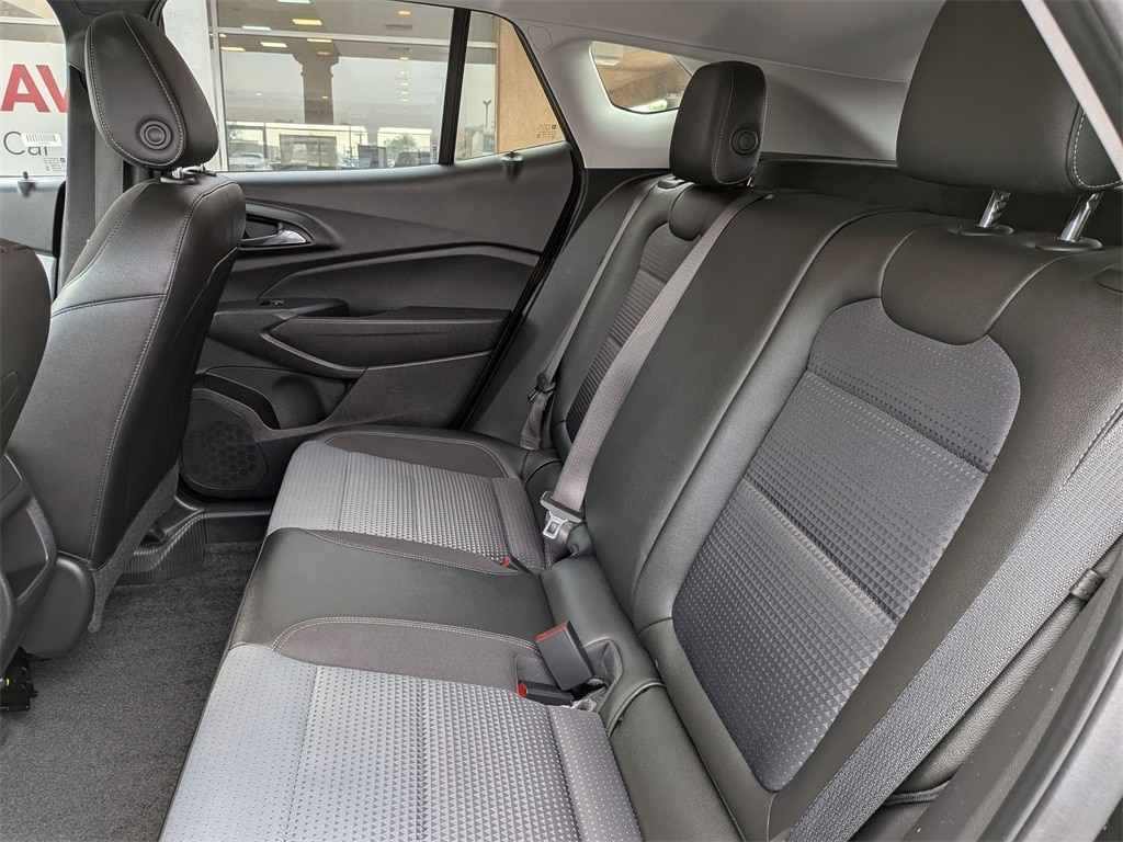 Thumbnail: 2025 Chevrolet Trax - 27