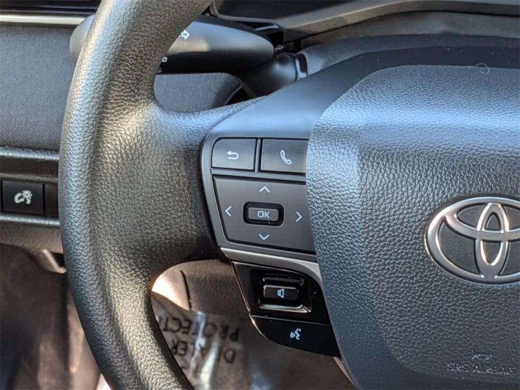 Thumbnail: 2025 Toyota Camry - 17