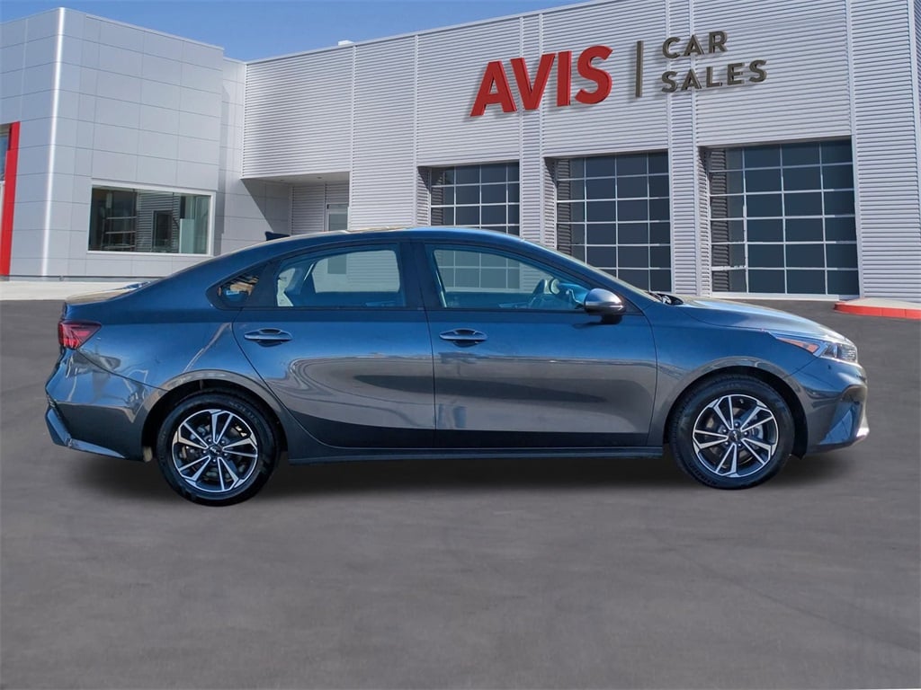 2024 Kia Forte LXS photo 4