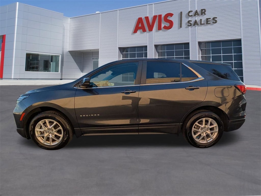 Thumbnail: 2023 Chevrolet Equinox - 10