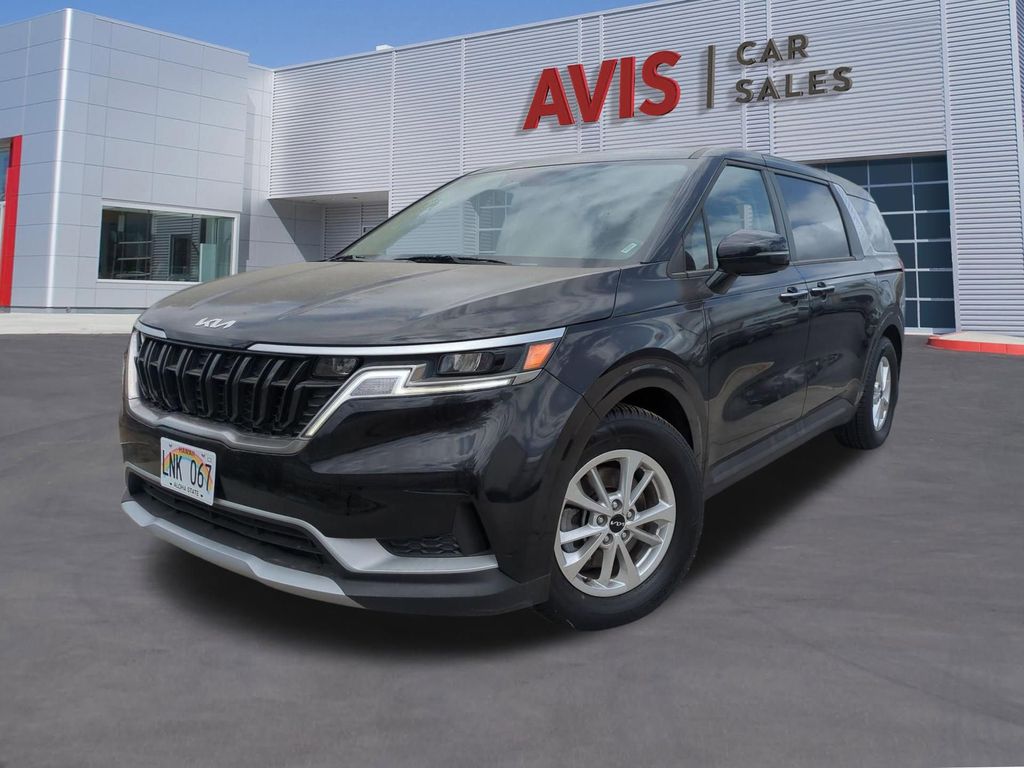 2023 Kia Sedona LX Seat Pkg's photo