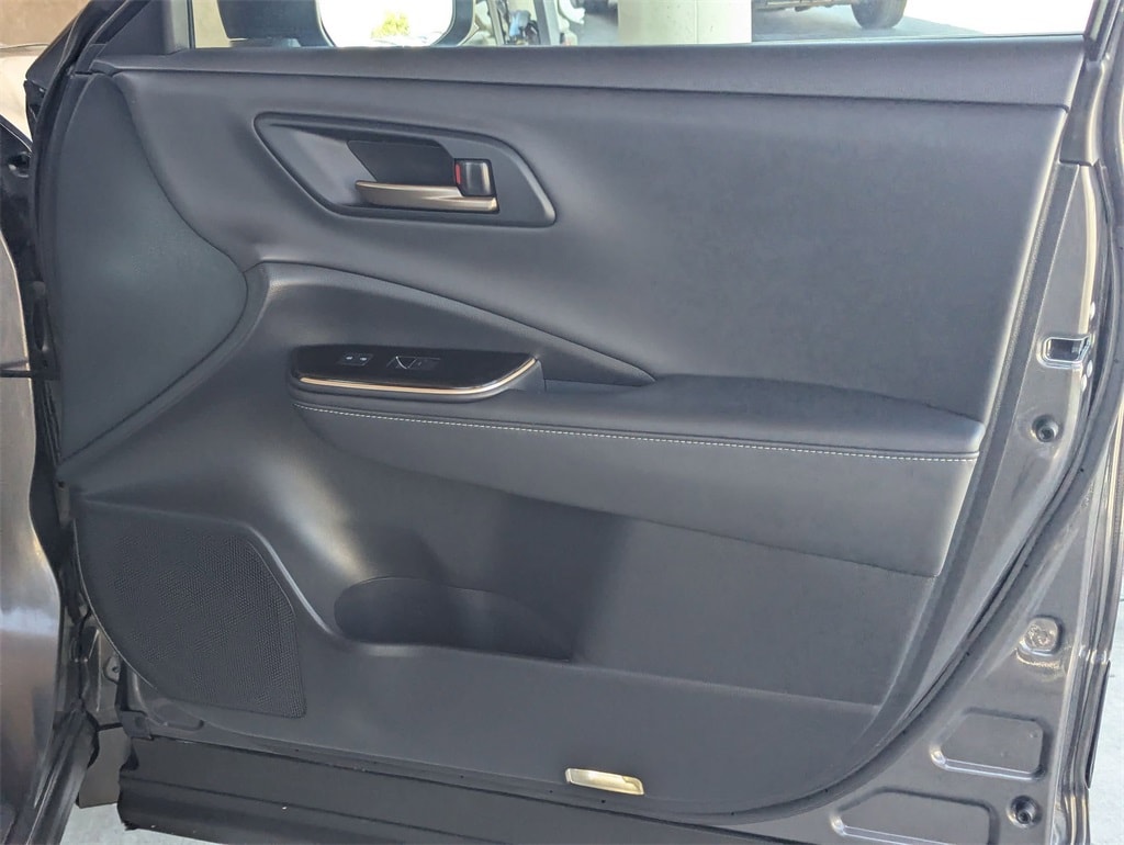 Thumbnail: 2024 Toyota Crown - 32