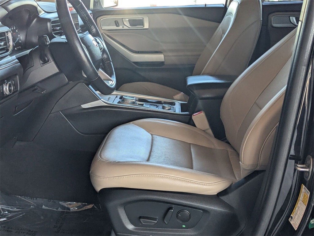 Thumbnail: 2023 Ford Explorer - 25