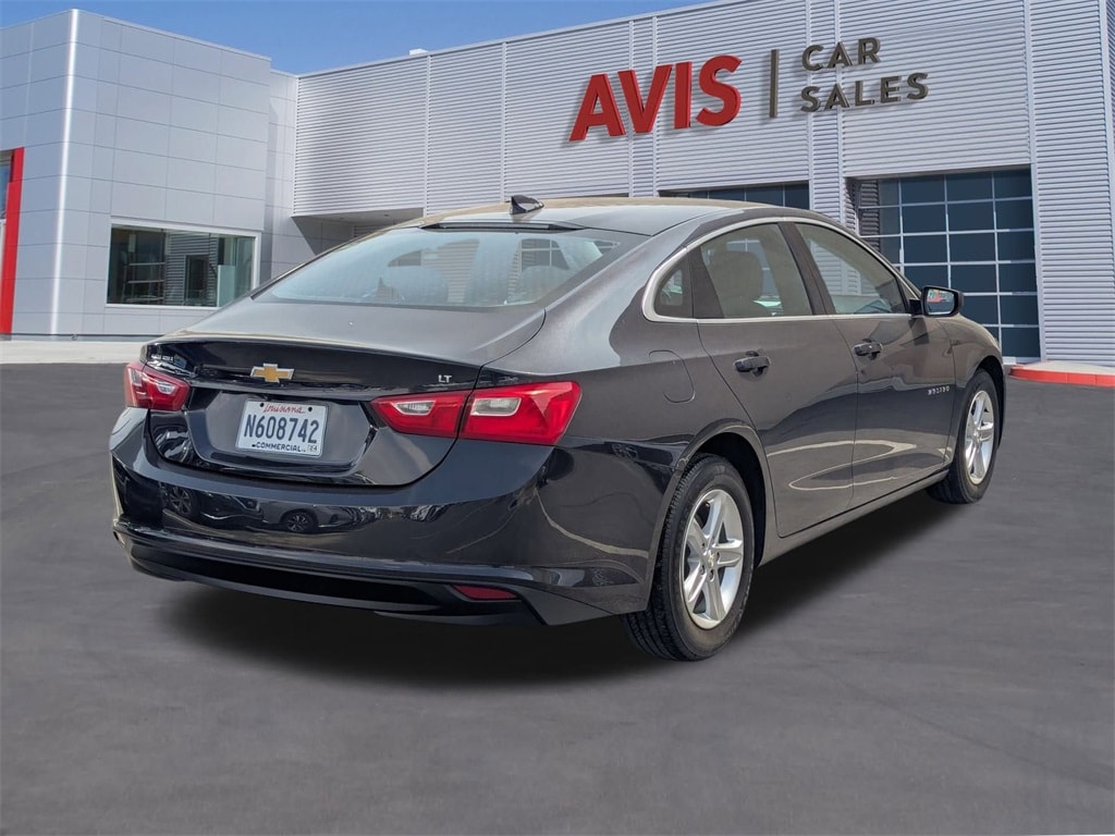 Thumbnail: 2023 Chevrolet Malibu - 6