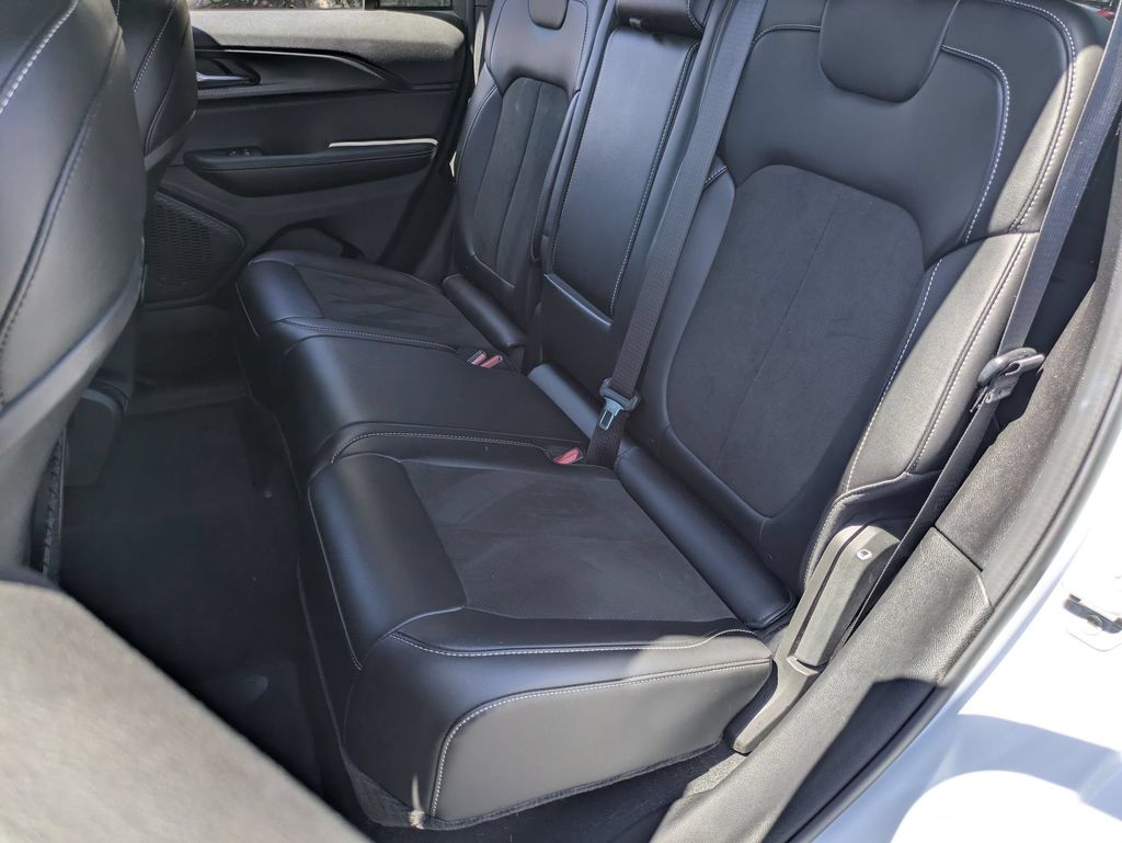2025 Jeep Grand Cherokee Altitude - Photo 26