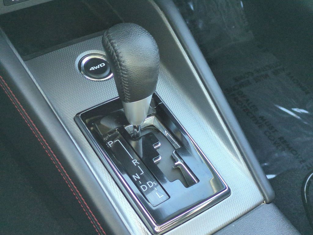 Thumbnail: 2025 Mitsubishi Outlander Sport - 18