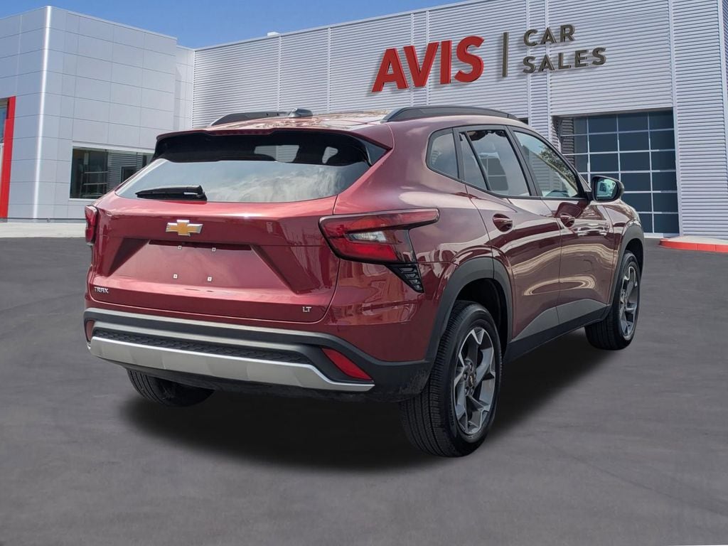 Thumbnail: 2025 Chevrolet Trax - 6