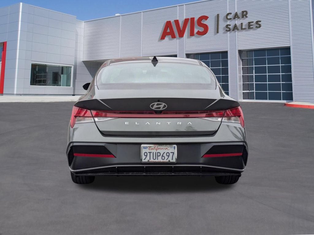 2025 Hyundai Elantra SEL - Photo 7