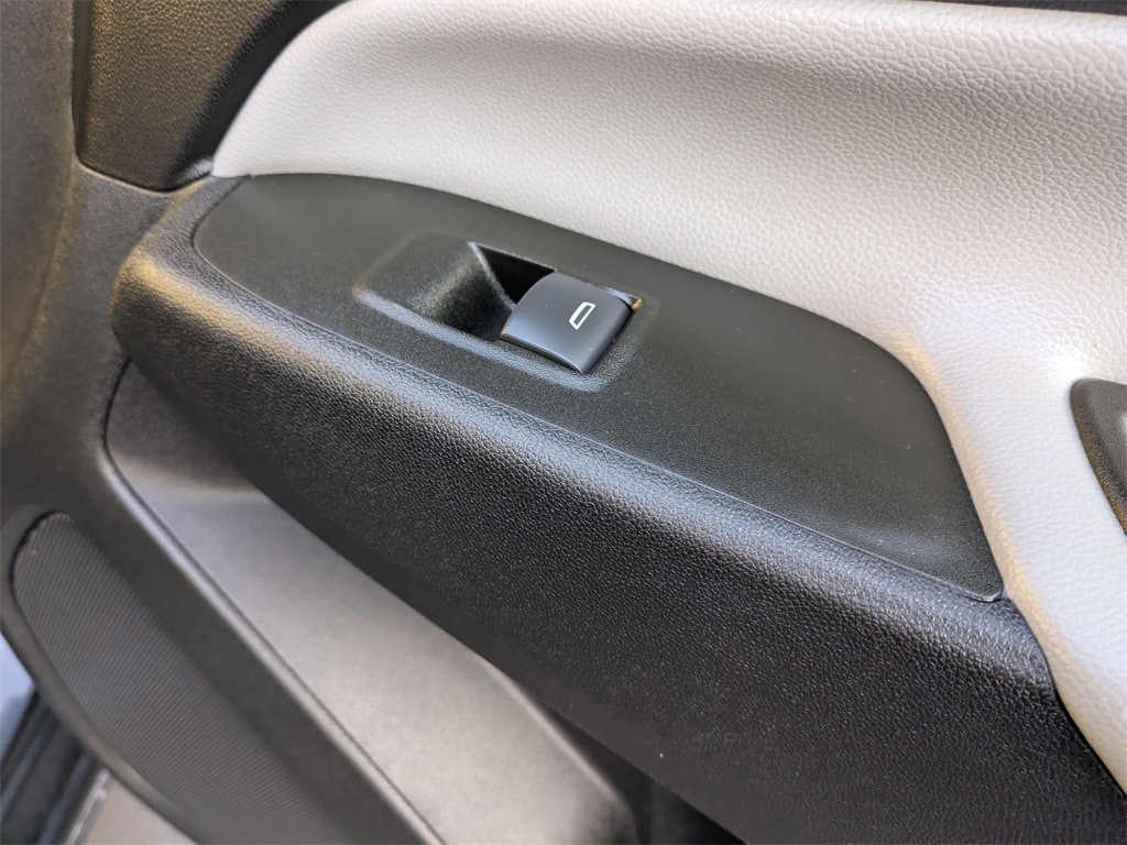 Thumbnail: 2023 Chevrolet Equinox - 36