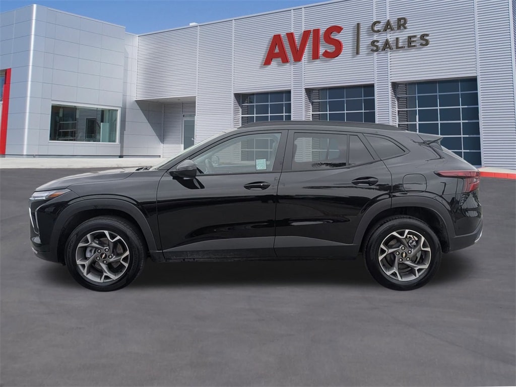 Thumbnail: 2025 Chevrolet Trax - 10