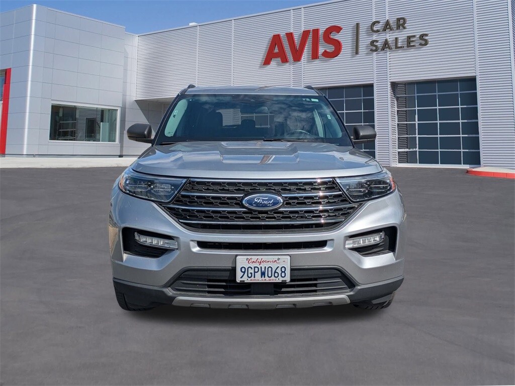 2023 Ford Explorer XLT photo 2