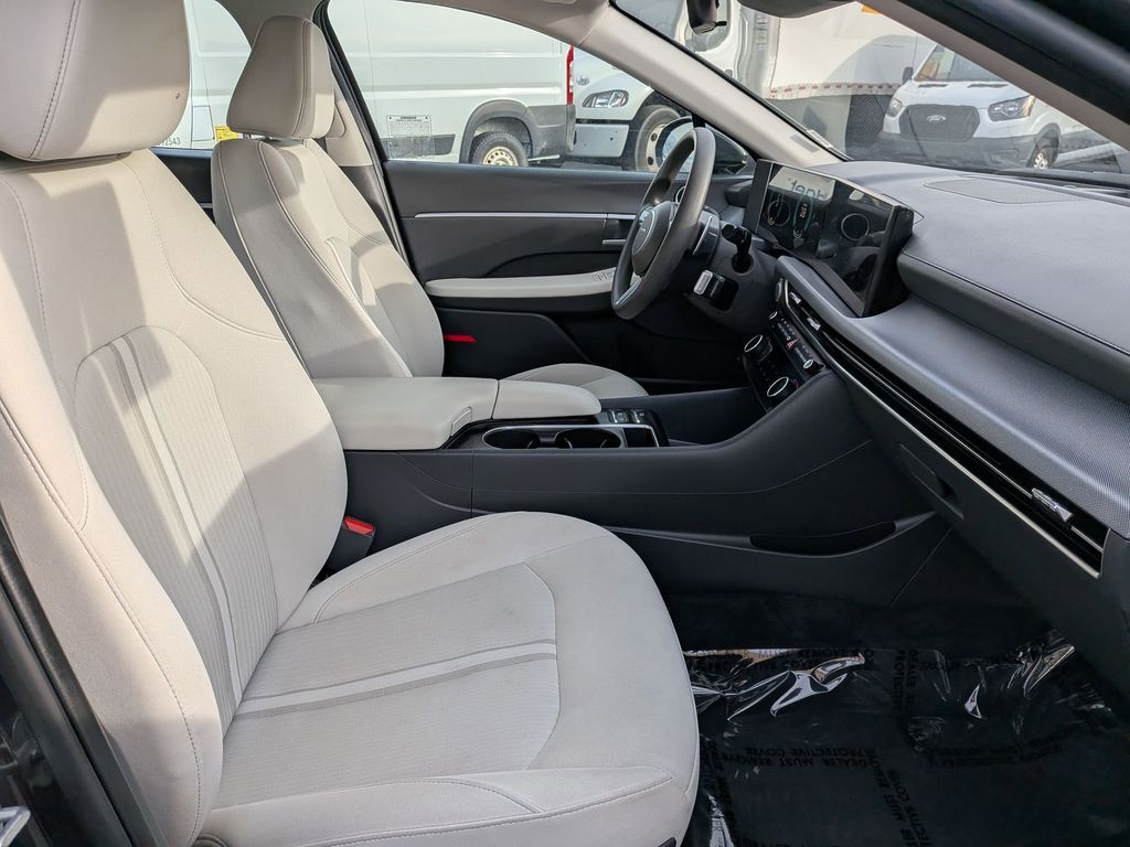 Thumbnail: 2025 Hyundai Sonata - 30