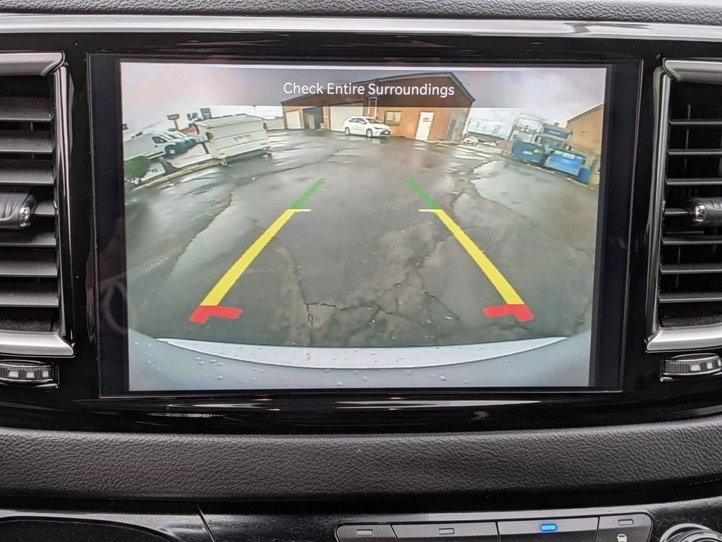 Thumbnail: 2024 Chrysler Pacifica - 18