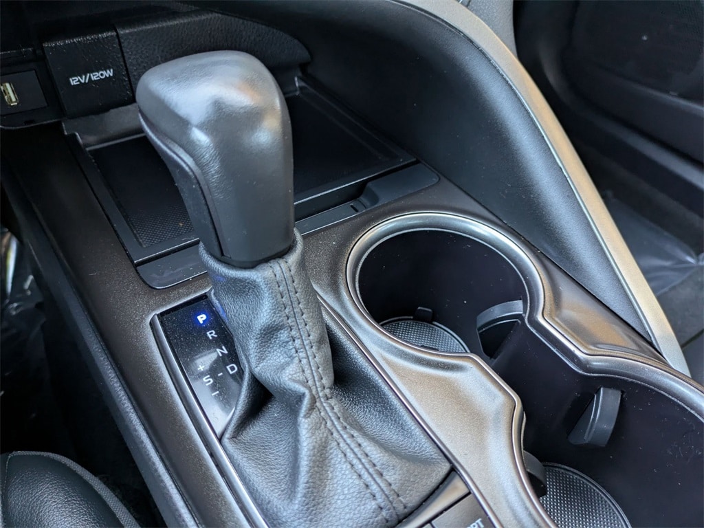 Thumbnail: 2024 Toyota Camry - 17