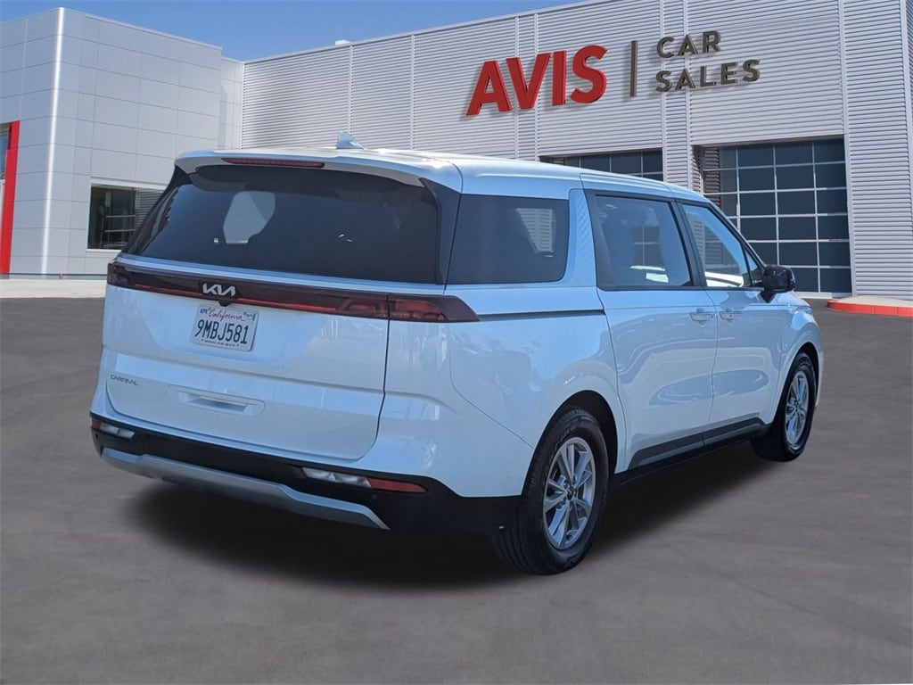 Thumbnail: 2024 Kia Carnival - 6