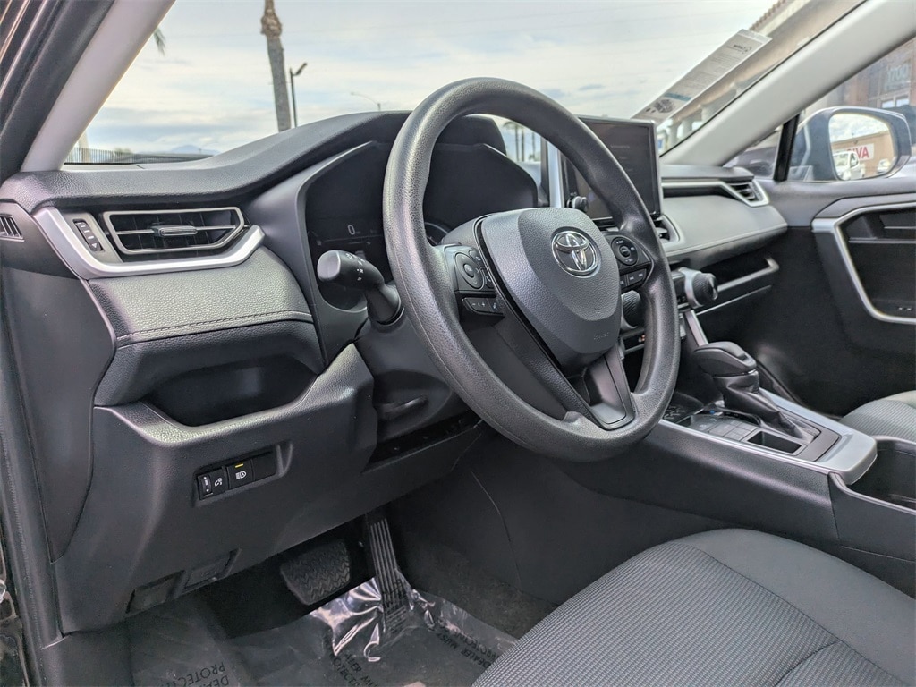 Thumbnail: 2024 Toyota RAV4 - 15