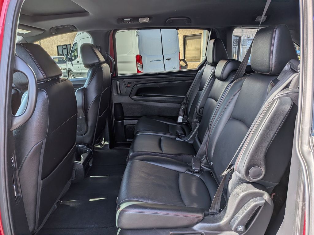 Thumbnail: 2025 Honda Odyssey - 26