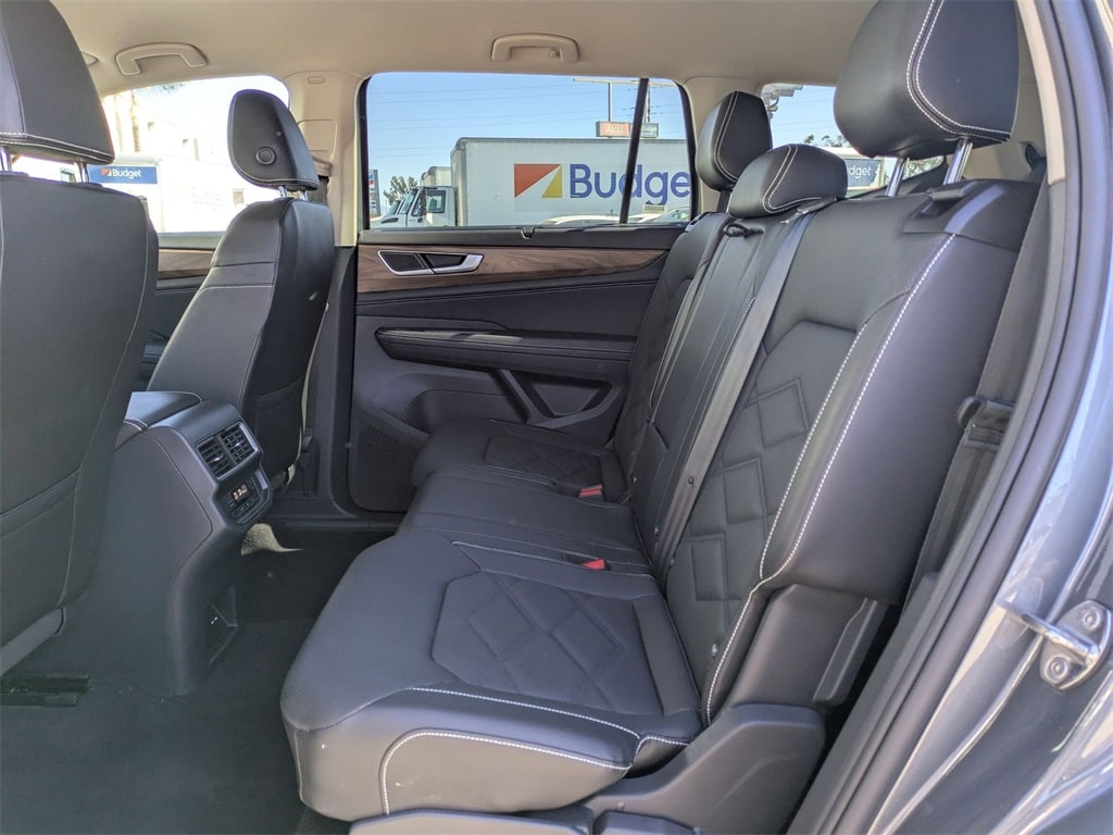 Thumbnail: 2025 Volkswagen Atlas - 29