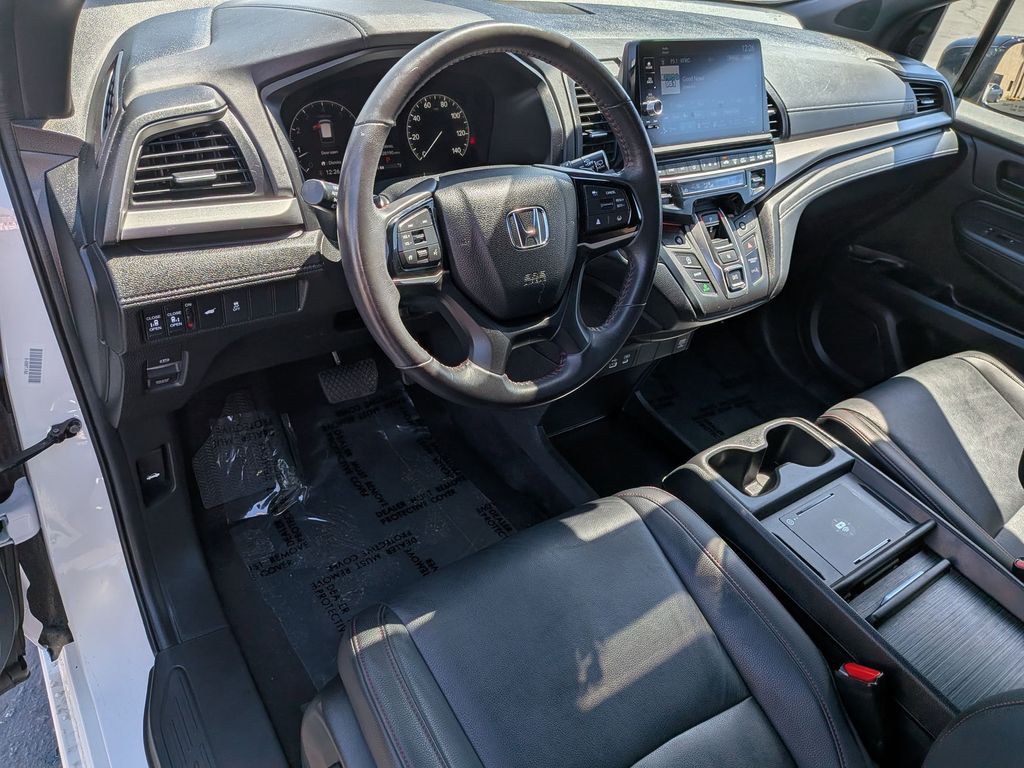 Thumbnail: 2025 Honda Odyssey - 14