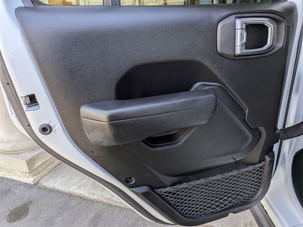 Thumbnail: 2023 Jeep Wrangler - 27