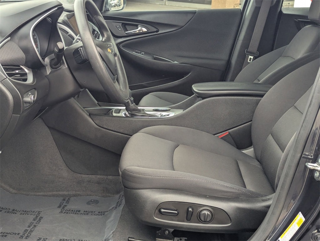 2023 Chevrolet Malibu LT 24