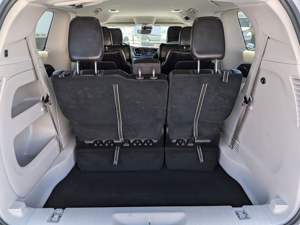 Thumbnail: 2024 Chrysler Pacifica - 27