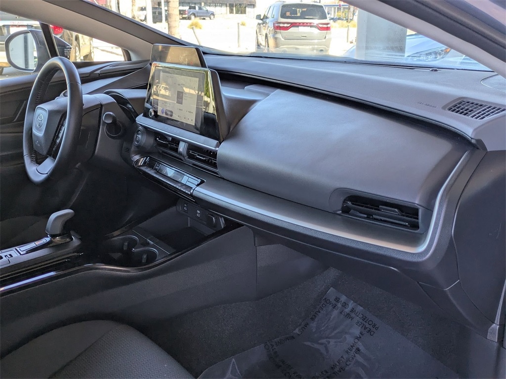 Thumbnail: 2025 Toyota Prius - 33
