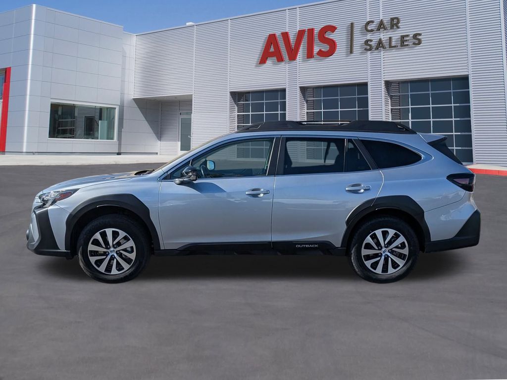 Thumbnail: 2025 Subaru Outback - 10
