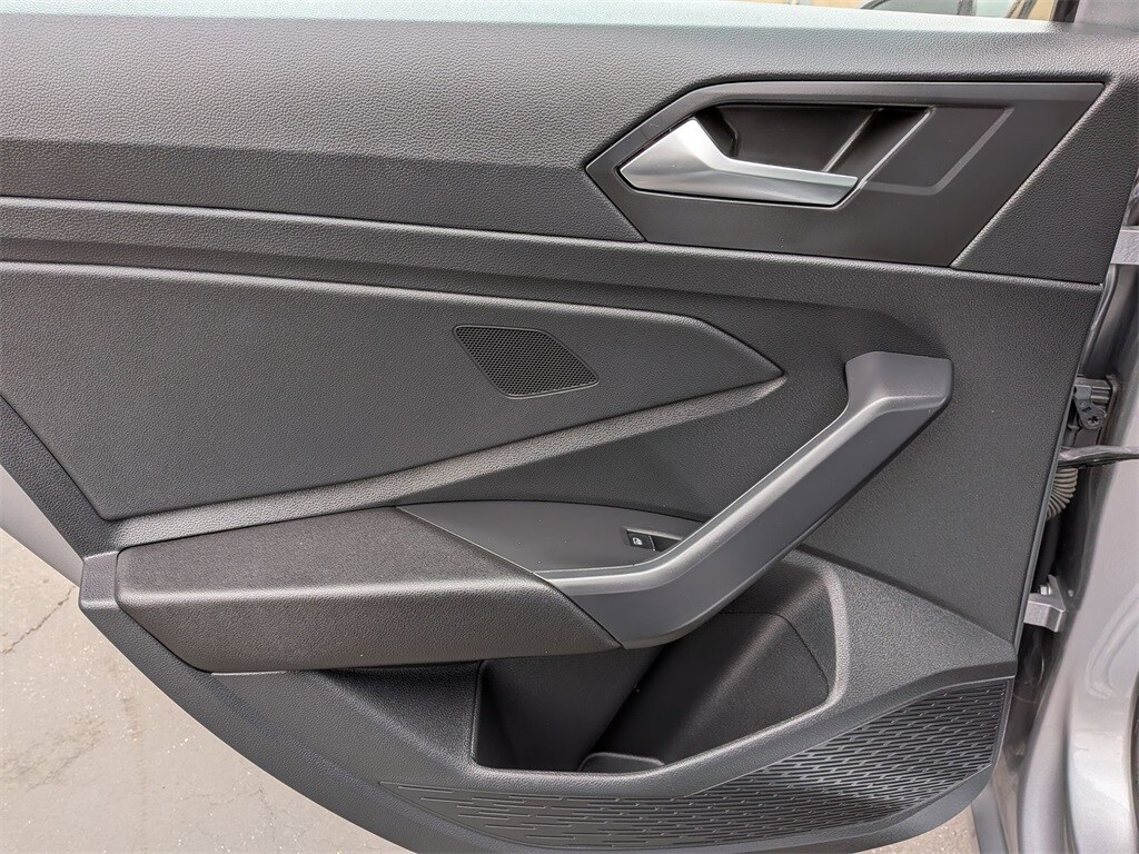 Thumbnail: 2024 Volkswagen Jetta - 27