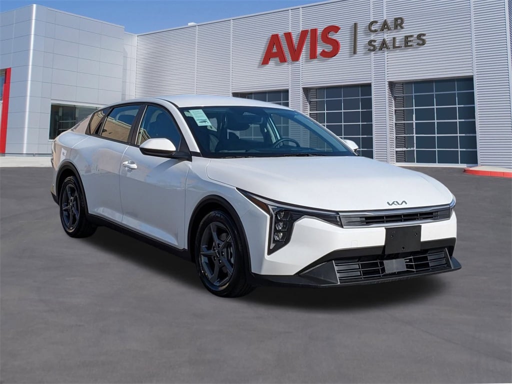 Thumbnail: 2025 Kia K4 - 3