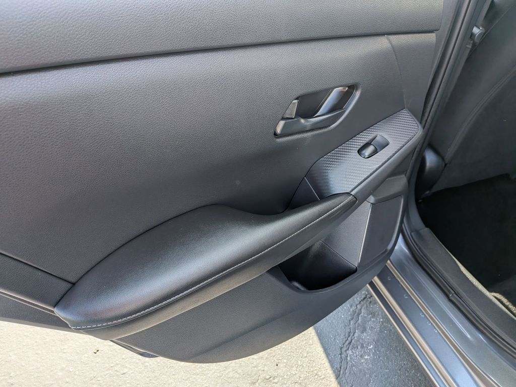 Thumbnail: 2025 Nissan Sentra - 25