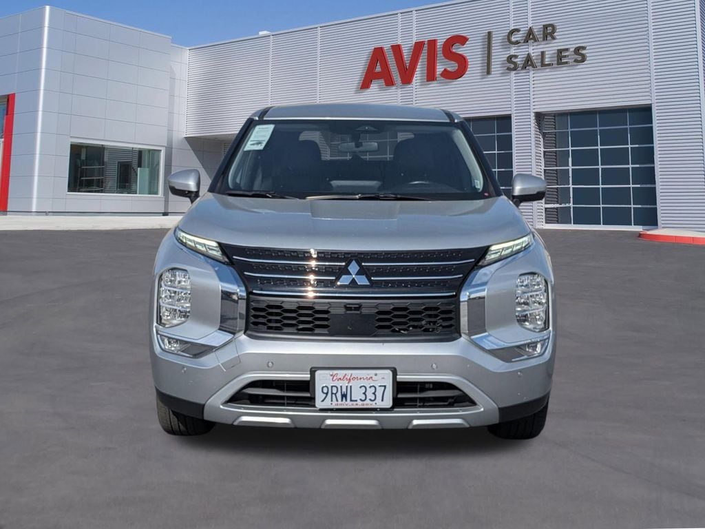 Thumbnail: 2024 Mitsubishi Outlander - 2