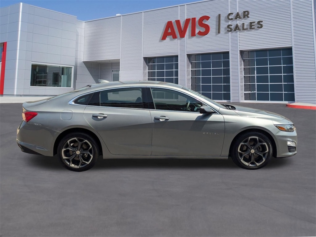 Thumbnail: 2023 Chevrolet Malibu - 5