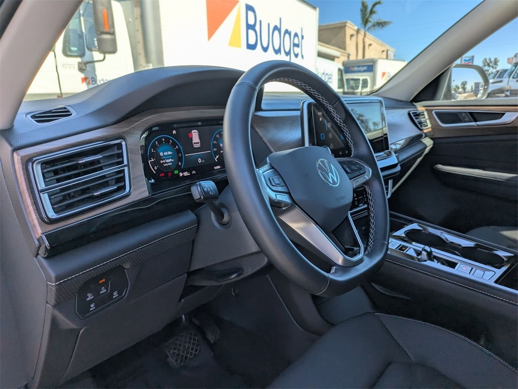 Thumbnail: 2025 Volkswagen Atlas - 14