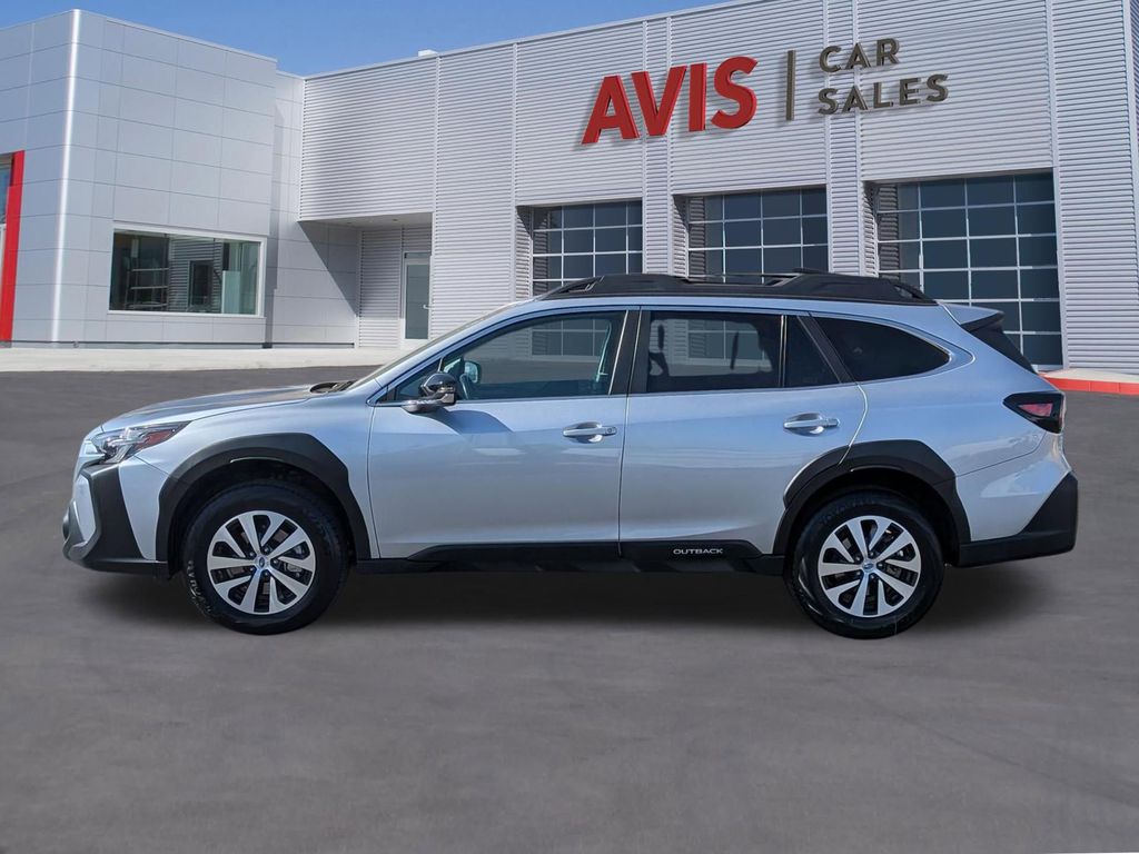 Thumbnail: 2025 Subaru Outback - 10