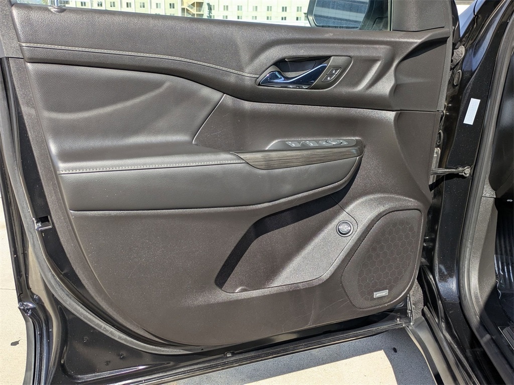 Thumbnail: 2023 GMC Acadia - 11