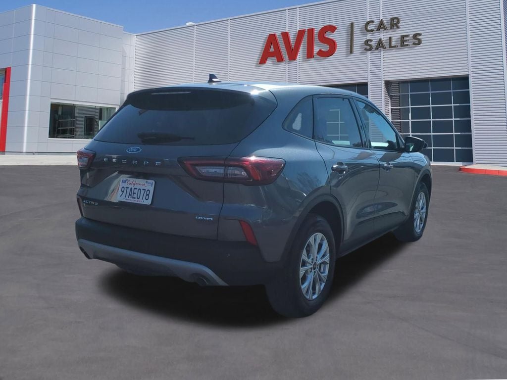 Thumbnail: 2025 Ford Escape - 6