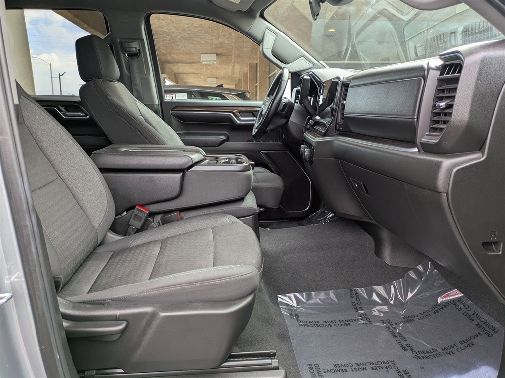 Thumbnail: 2024 Chevrolet Silverado 1500 - 31
