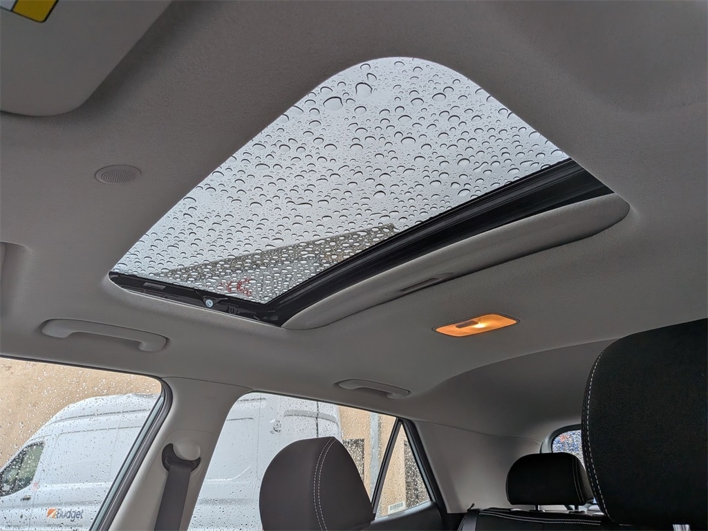 Thumbnail: 2025 Hyundai Venue - 17