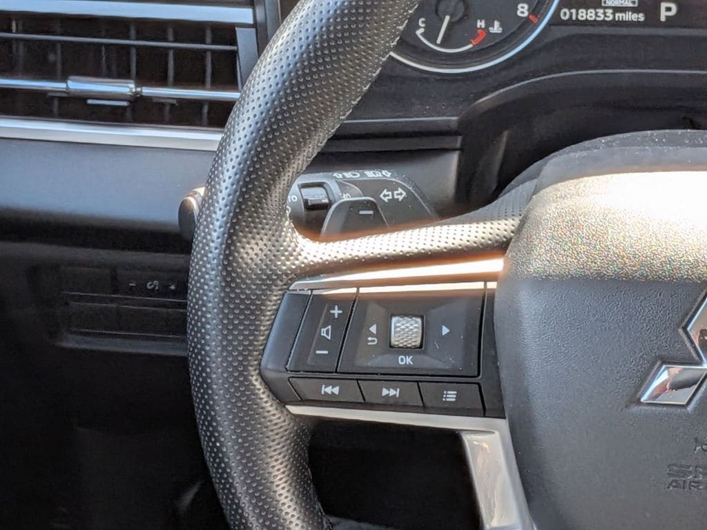 Thumbnail: 2024 Mitsubishi Outlander - 22