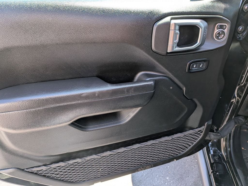 Thumbnail: 2025 Jeep Wrangler - 11