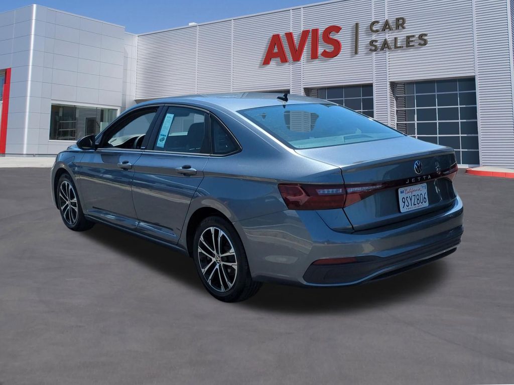 Thumbnail: 2025 Volkswagen Jetta - 9