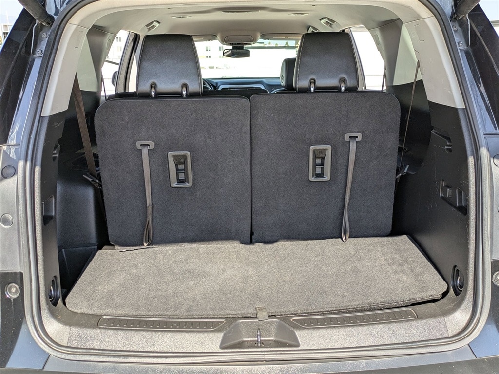 Thumbnail: 2023 GMC Acadia - 26