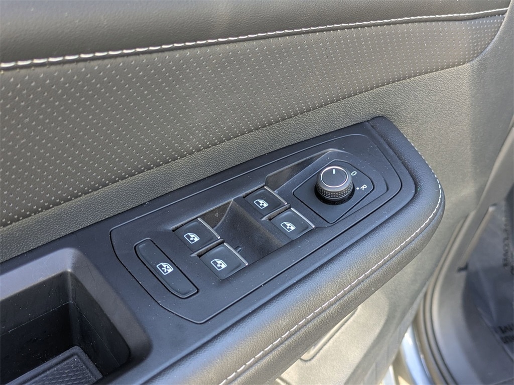 Thumbnail: 2025 Volkswagen Atlas - 13