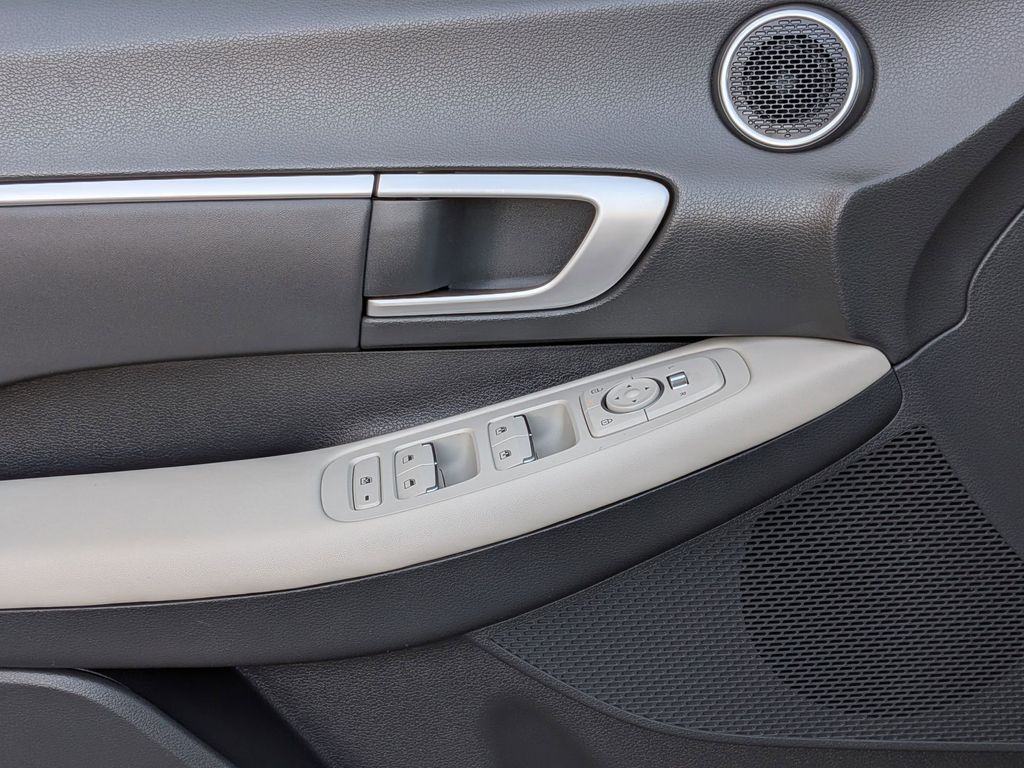 Thumbnail: 2025 Hyundai Sonata - 13