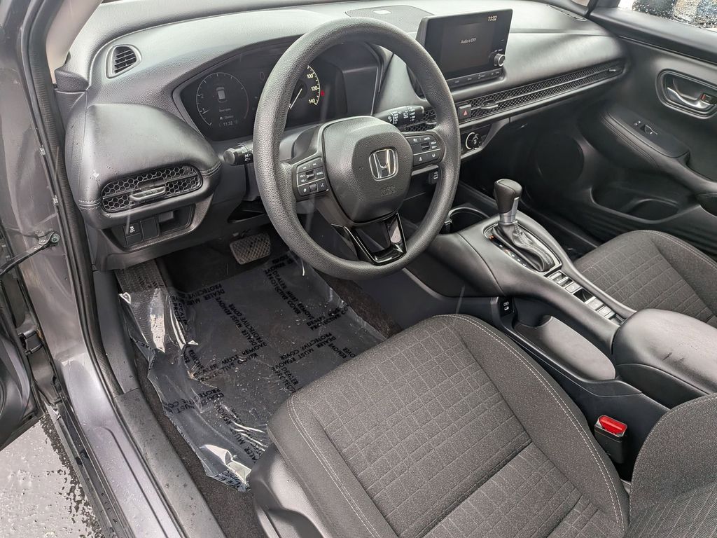 Thumbnail: 2025 Honda HR-V - 14