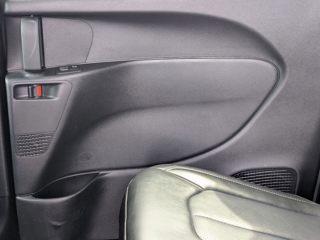 Thumbnail: 2025 Chrysler Pacifica - 25