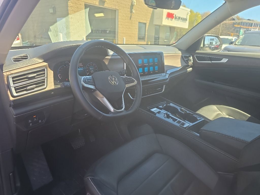 Thumbnail: 2025 Volkswagen Atlas - 8