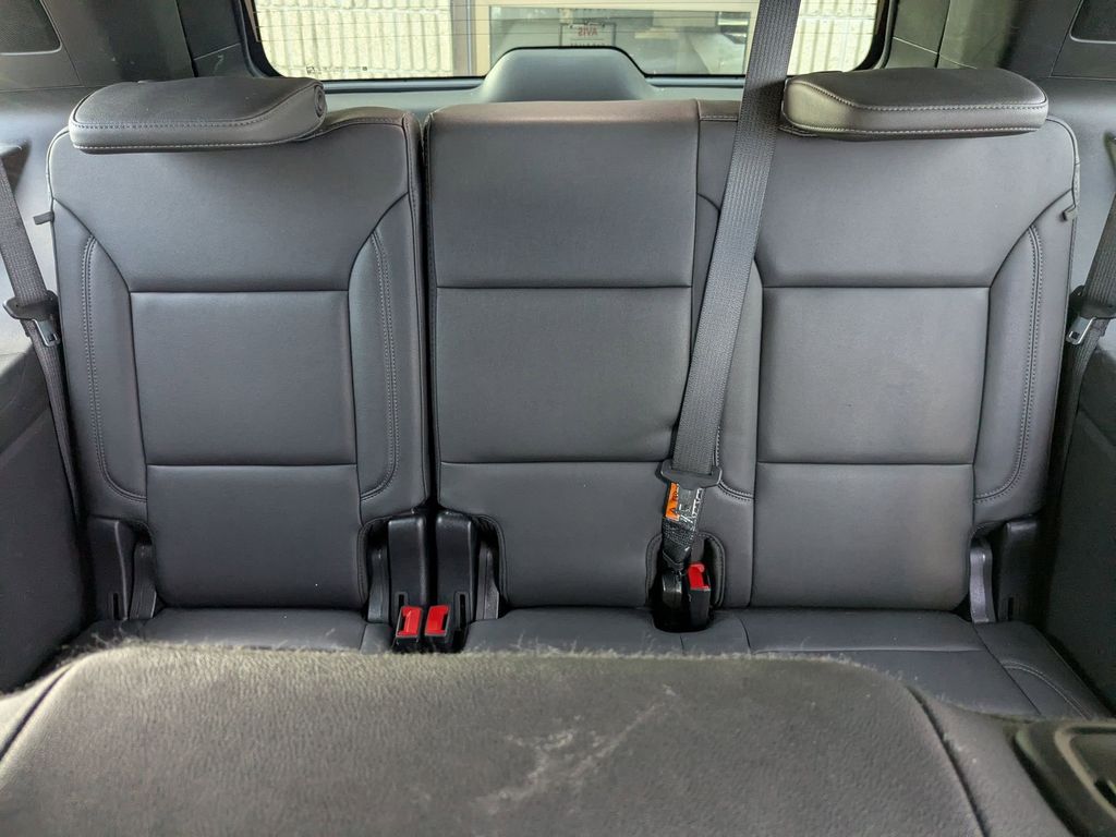 Thumbnail: 2025 Chevrolet Tahoe - 29