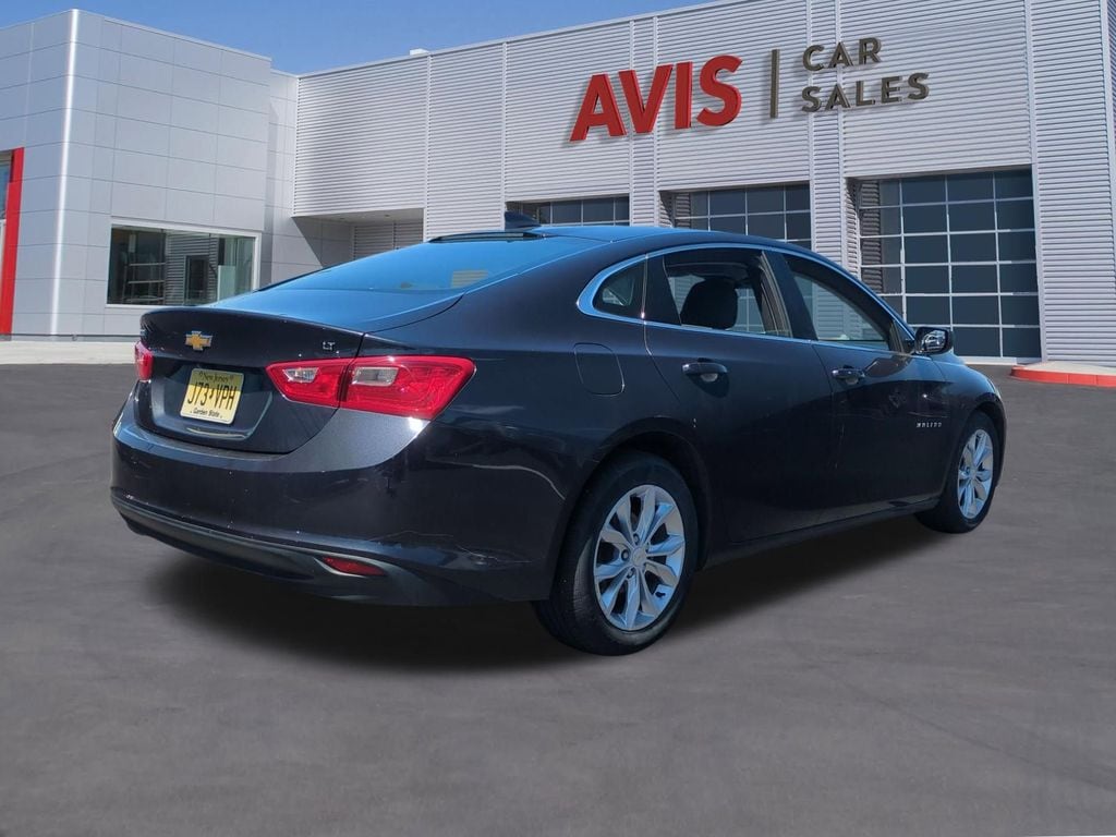 Thumbnail: 2023 Chevrolet Malibu - 3